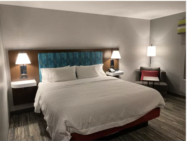Hampton Hampton Inn & Suites Popular Wood Hotel Furniture - Image 2